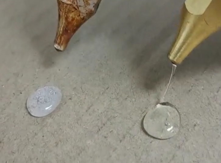 热熔胶拉丝